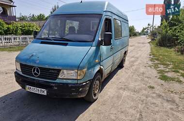 Вантажопасажирський фургон Mercedes-Benz Sprinter 1998 в Тростянці