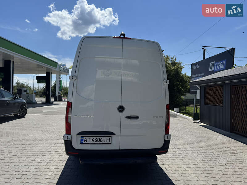 Грузовой фургон Mercedes-Benz Sprinter 2020 в Черновцах