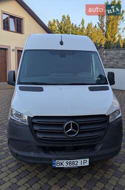 Грузовой фургон Mercedes-Benz Sprinter 2021 в  фото 15 Грузовой фургон Mercedes-Benz Sprinter 2021 в