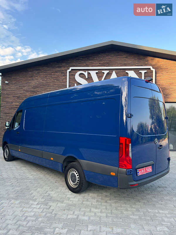 Грузовой фургон Mercedes-Benz Sprinter 2022 в Черновцах
