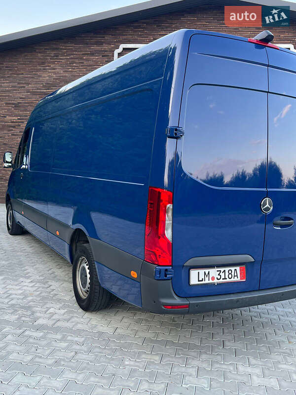 Грузовой фургон Mercedes-Benz Sprinter 2022 в Черновцах
