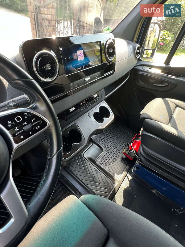 Грузовой фургон Mercedes-Benz Sprinter 2022 в Черновцах