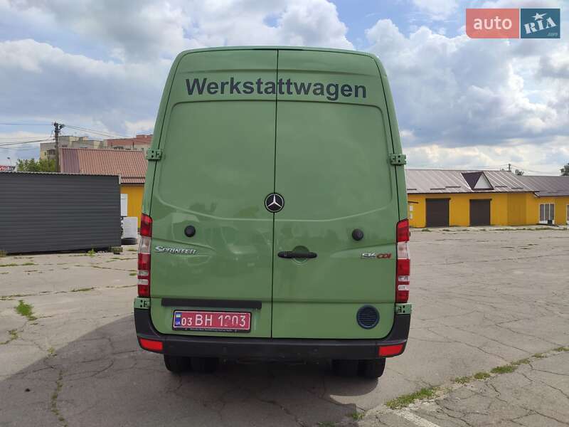 Грузовой фургон Mercedes-Benz Sprinter 2011 в Ровно