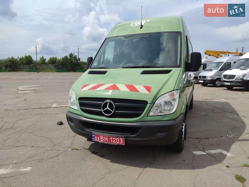 Грузовой фургон Mercedes-Benz Sprinter 2011 в Ровно