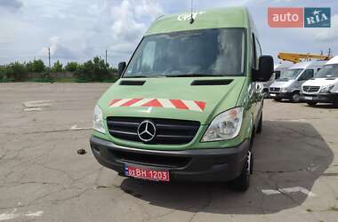 Грузовой фургон Mercedes-Benz Sprinter 2011 в 