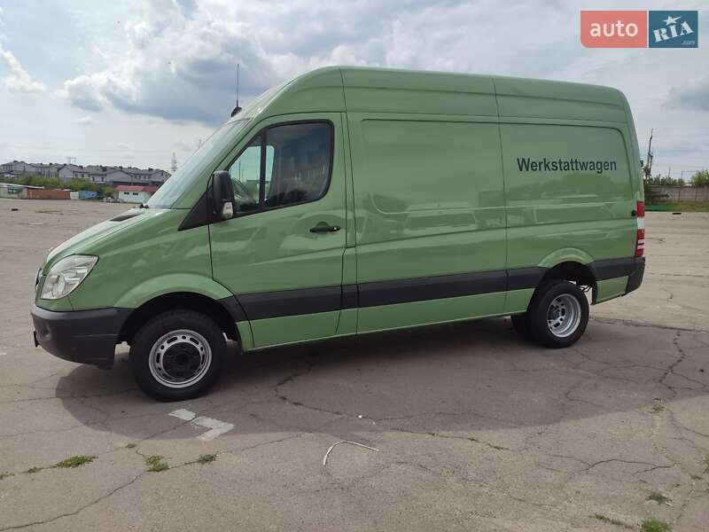 Грузовой фургон Mercedes-Benz Sprinter 2011 в Ровно