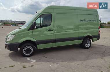 Грузовой фургон Mercedes-Benz Sprinter 2011 в 