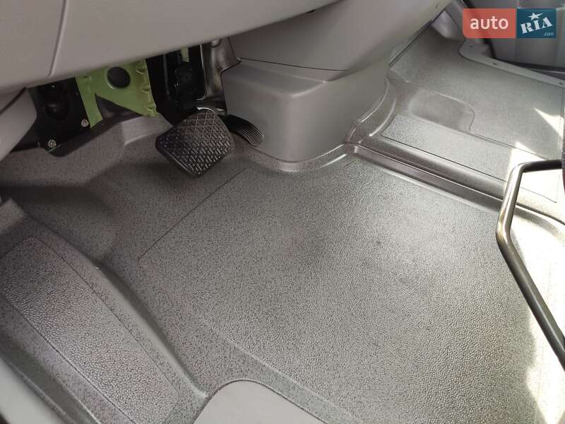 Грузовой фургон Mercedes-Benz Sprinter 2011 в Ровно