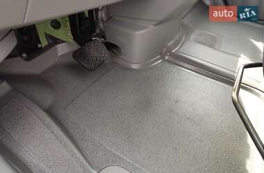 Грузовой фургон Mercedes-Benz Sprinter 2011 в 