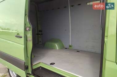 Грузовой фургон Mercedes-Benz Sprinter 2011 в 