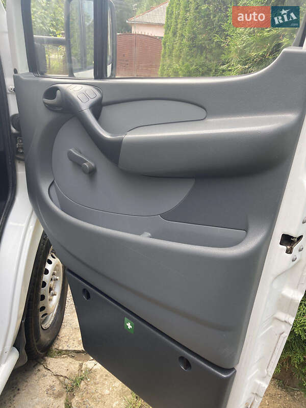 Мікроавтобус Mercedes-Benz Sprinter 2002 в Ужгороді