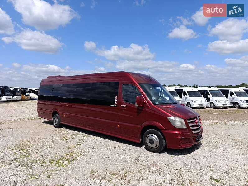 Mercedes-Benz Sprinter 2013