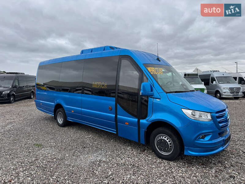Mercedes-Benz Sprinter 2025