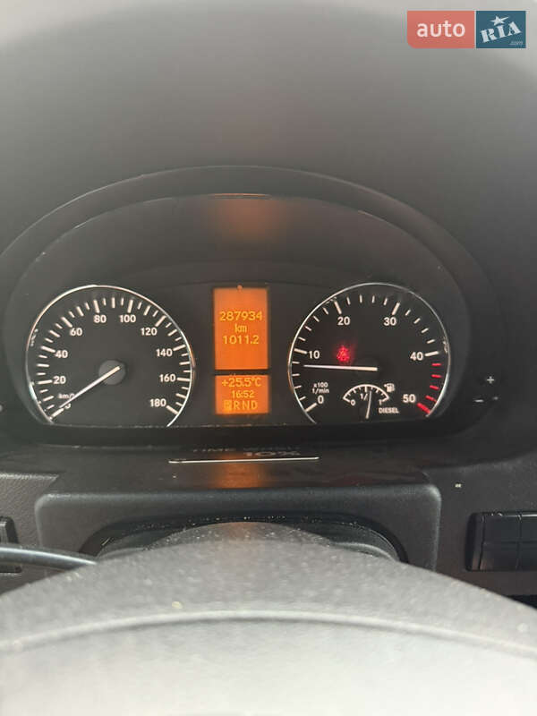 Грузовой фургон Mercedes-Benz Sprinter 2016 в Хотине