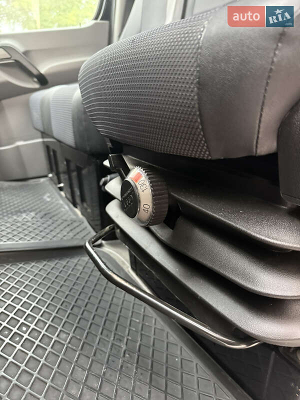 Грузовой фургон Mercedes-Benz Sprinter 2016 в Хотине