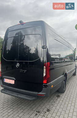 Грузовой фургон Mercedes-Benz Sprinter 2021 в 