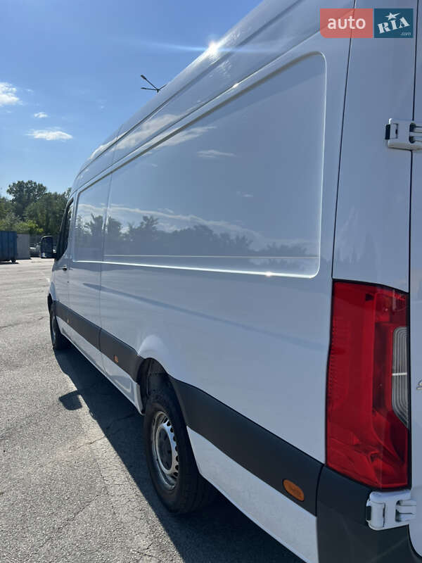 Грузовой фургон Mercedes-Benz Sprinter 2019 в Черновцах