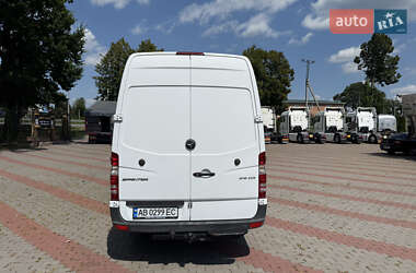 Грузовой фургон Mercedes-Benz Sprinter 2016 в 