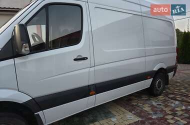 Грузовой фургон Mercedes-Benz Sprinter 2016 в  фото 3 Грузовой фургон Mercedes-Benz Sprinter 2016 в