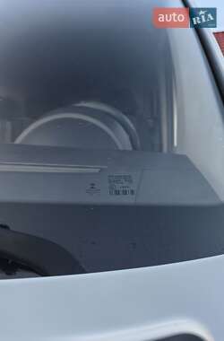 Грузовой фургон Mercedes-Benz Sprinter 2016 в  фото 21 Грузовой фургон Mercedes-Benz Sprinter 2016 в