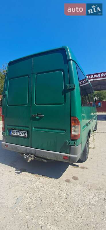 Микроавтобус Mercedes-Benz Sprinter 2003 в Рахове