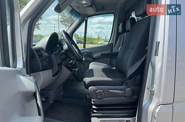 Грузовой фургон Mercedes-Benz Sprinter 2016 в  фото 8 Грузовой фургон Mercedes-Benz Sprinter 2016 в