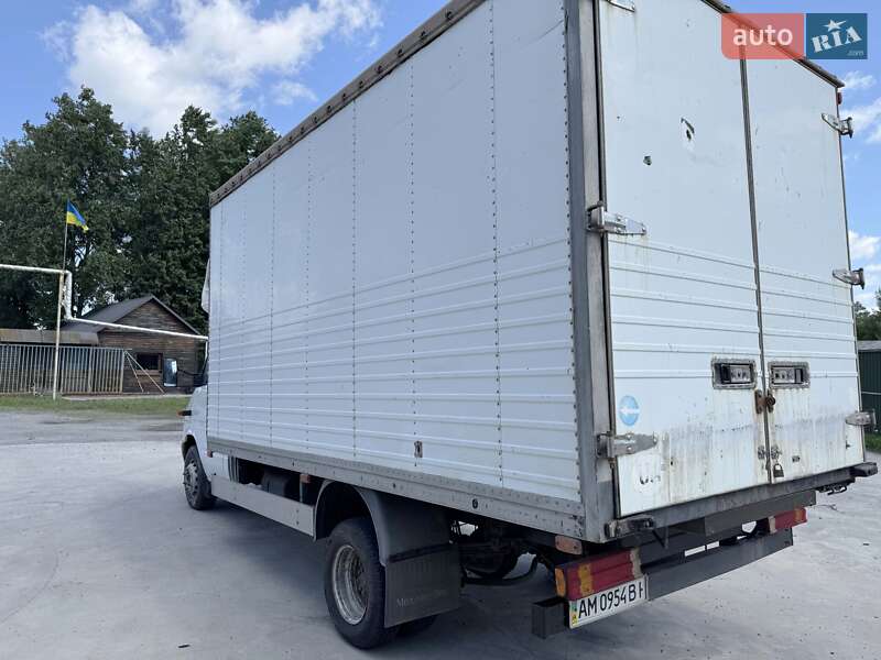 Грузовой фургон Mercedes-Benz Sprinter 2003 в Довбыше