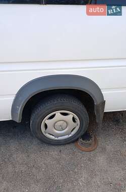 Микроавтобус Mercedes-Benz Sprinter 2002 в 