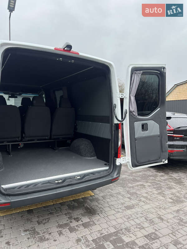 Грузопассажирский фургон Mercedes-Benz Sprinter 2021 в Киеве фото 11 Грузопассажирский фургон Mercedes-Benz Sprinter 2021 в Киеве