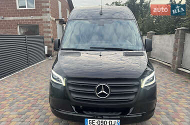Грузовой фургон Mercedes-Benz Sprinter 2022 в 