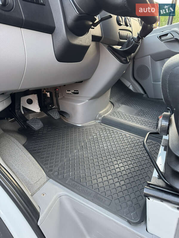 Вантажний фургон Mercedes-Benz Sprinter 2016 в Тернополі