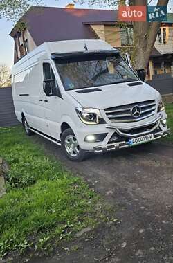 Грузовой фургон Mercedes-Benz Sprinter 2015 в Тячеве