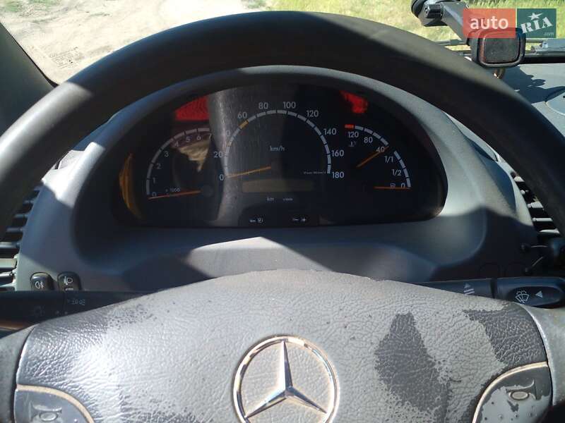 Грузовой фургон Mercedes-Benz Sprinter 2004 в Гайсине