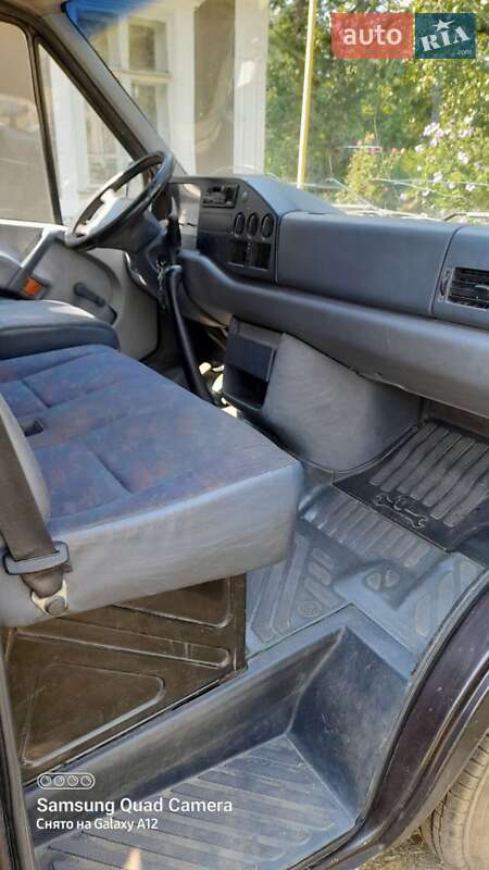Вантажопасажирський фургон Mercedes-Benz Sprinter 1998 в Чернівцях