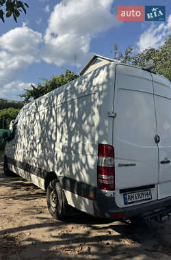 Грузовой фургон Mercedes-Benz Sprinter 2010 в 