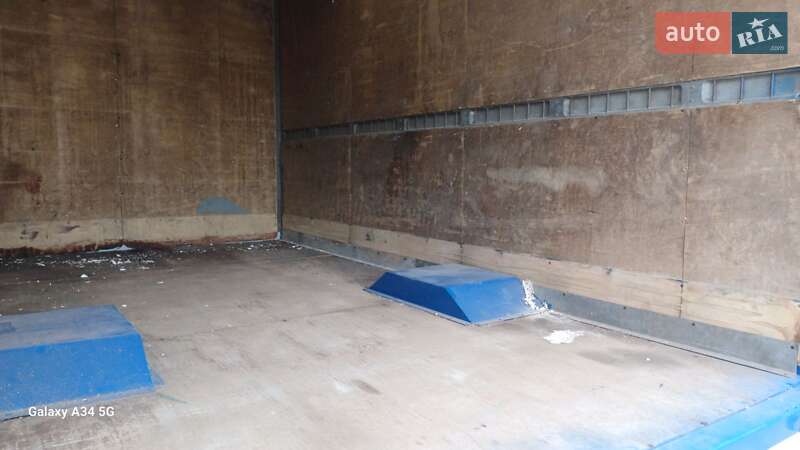 Грузовой фургон Mercedes-Benz Sprinter 2004 в Кривом Роге фото 4 Грузовой фургон Mercedes-Benz Sprinter 2004 в Кривом Роге