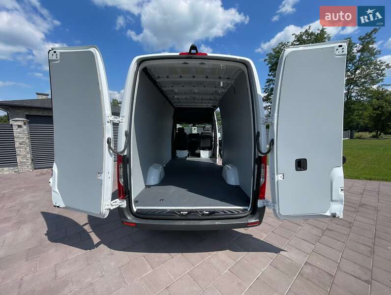 Грузовой фургон Mercedes-Benz Sprinter 2023 в Киеве