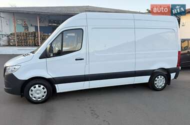 Грузовой фургон Mercedes-Benz Sprinter 2022 в 