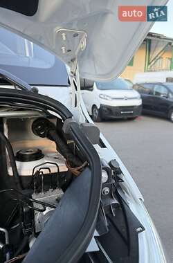 Грузовой фургон Mercedes-Benz Sprinter 2022 в 