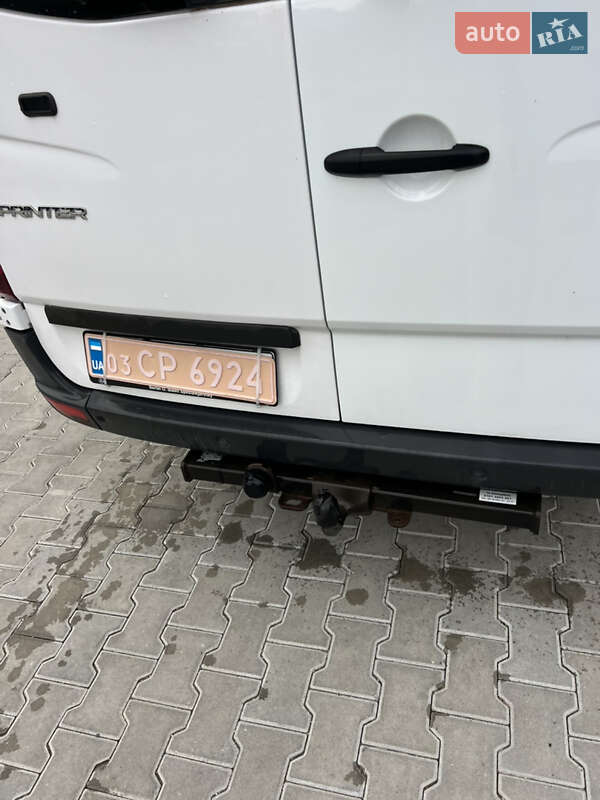 Микроавтобус Mercedes-Benz Sprinter 2016 в Косове