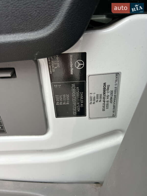 Микроавтобус Mercedes-Benz Sprinter 2016 в Косове