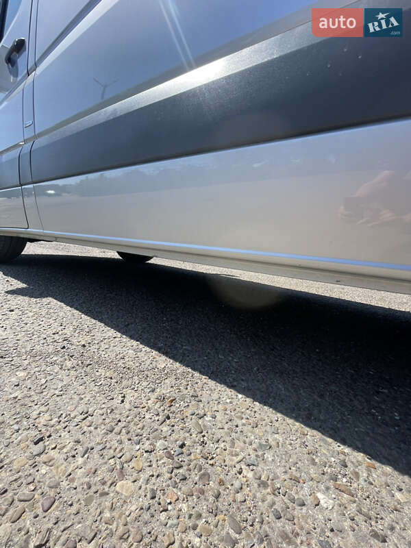 Грузовой фургон Mercedes-Benz Sprinter 2012 в Черновцах