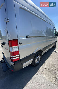 Грузовой фургон Mercedes-Benz Sprinter 2012 в 