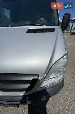 Грузовой фургон Mercedes-Benz Sprinter 2012 в 