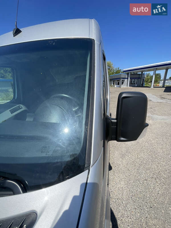 Грузовой фургон Mercedes-Benz Sprinter 2012 в Черновцах