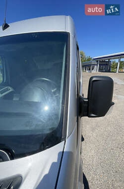 Грузовой фургон Mercedes-Benz Sprinter 2012 в 