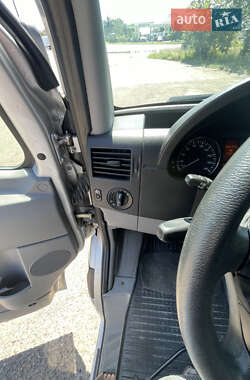 Грузовой фургон Mercedes-Benz Sprinter 2012 в 