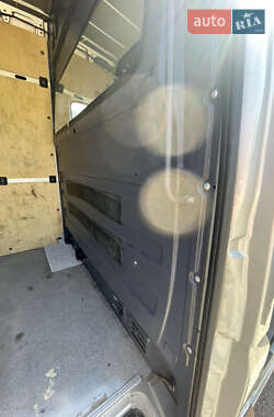 Грузовой фургон Mercedes-Benz Sprinter 2012 в 