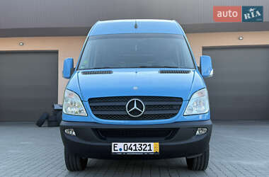 Туристический / Междугородний автобус Mercedes-Benz Sprinter 2011 в 