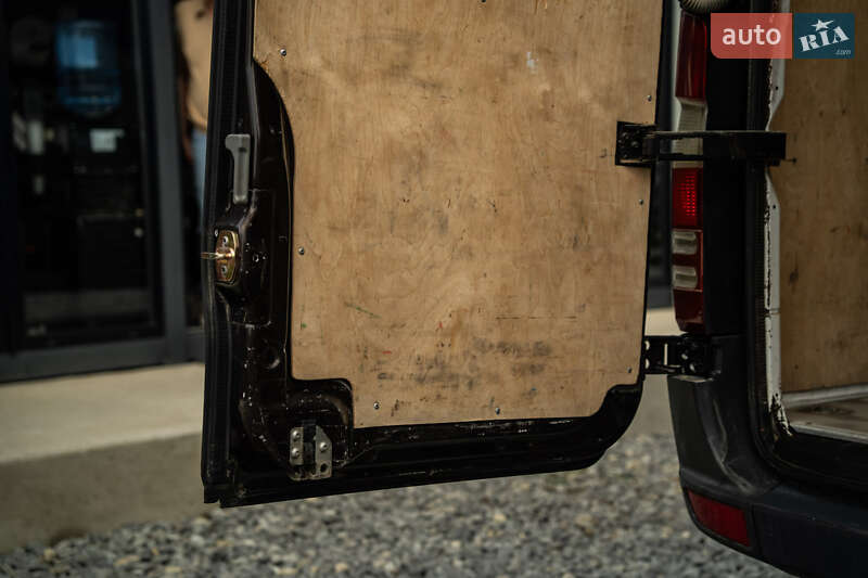 Микроавтобус Mercedes-Benz Sprinter 2015 в Черновцах фото 98 Микроавтобус Mercedes-Benz Sprinter 2015 в Черновцах